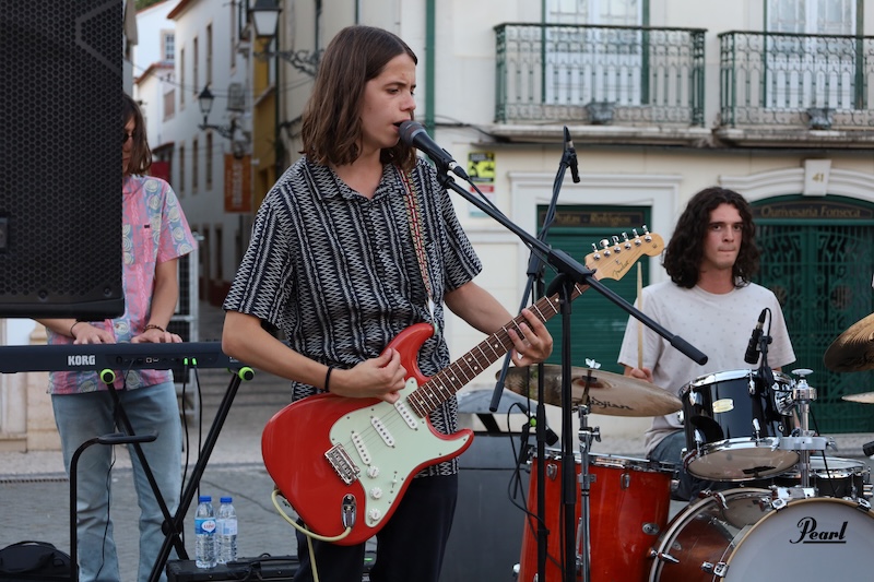 Performance ao vivo com Wheels